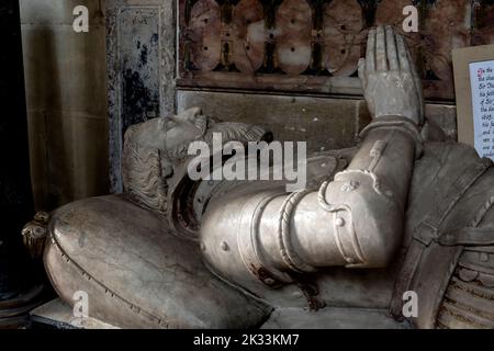 Sir Thomas Lucy (gest. 1605) Denkmal, St. Leonard`s Church, Charlecote, Warwickshire, Großbritannien Stockfoto